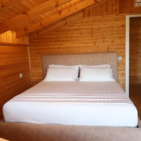 Posh 2 וילה קבאיה